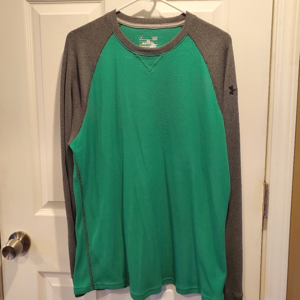 Mens Gray and Green Under Armour Thermal Size Large